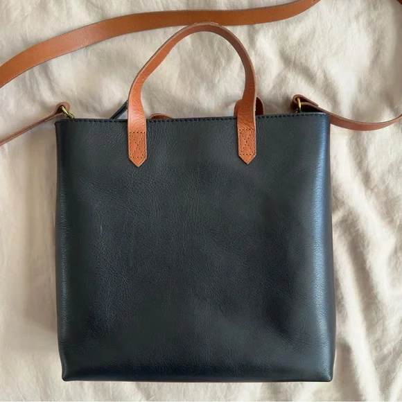 Madewell Small Transport Crossbody Bag in Black and English Saddle - Picture 3 of 10